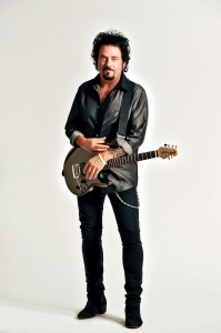 Steve-Lukather-RGB02-credit-Rob-Shanahan