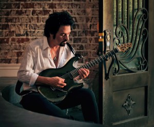 Steve-Lukather-RGB03-credit-Rob-Shanahan