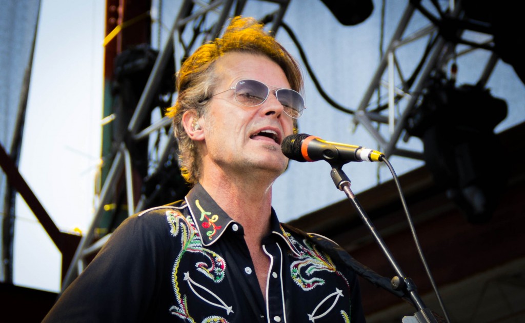 blue-rodeo-onstage-magazine