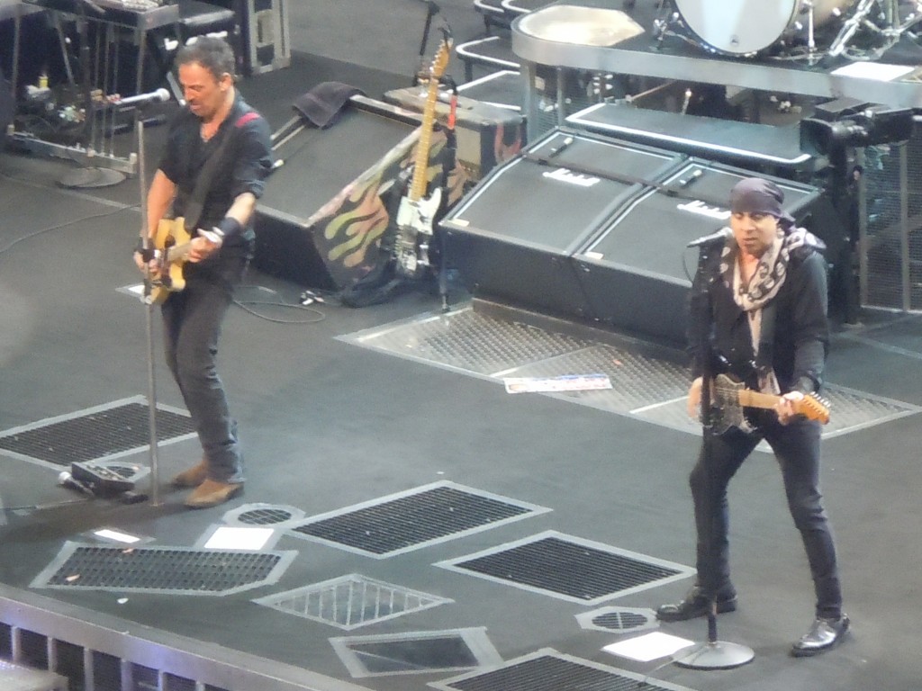 Bruce Springsteen Uncasville CT 5/17/14 Onstage
